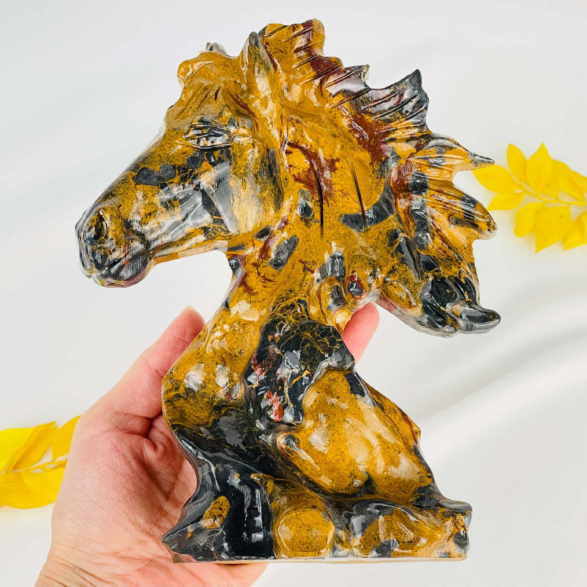 Лошадь из Яшмы Samotsvet.ru