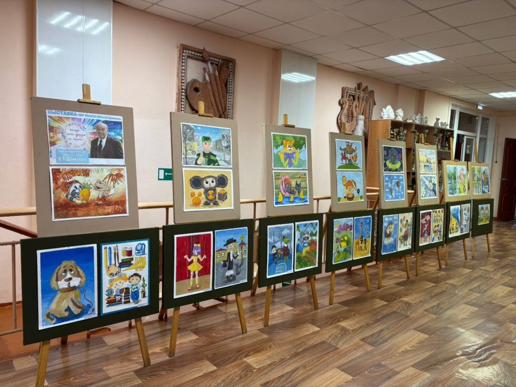 Листайте вправо, чтобы увидеть больше изображений