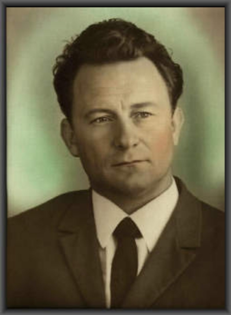 Борис Михайлович Петров.