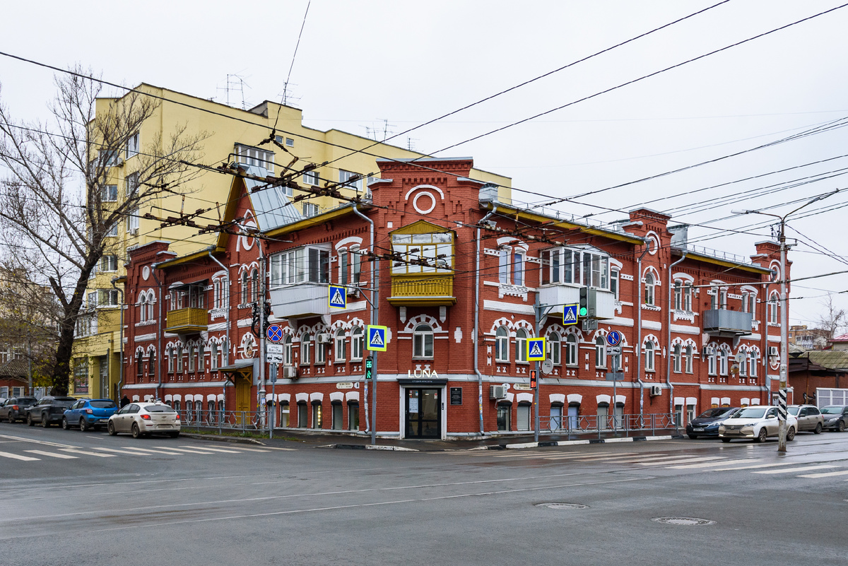 Галактионовская, 74 / Льва Толстого, 66 