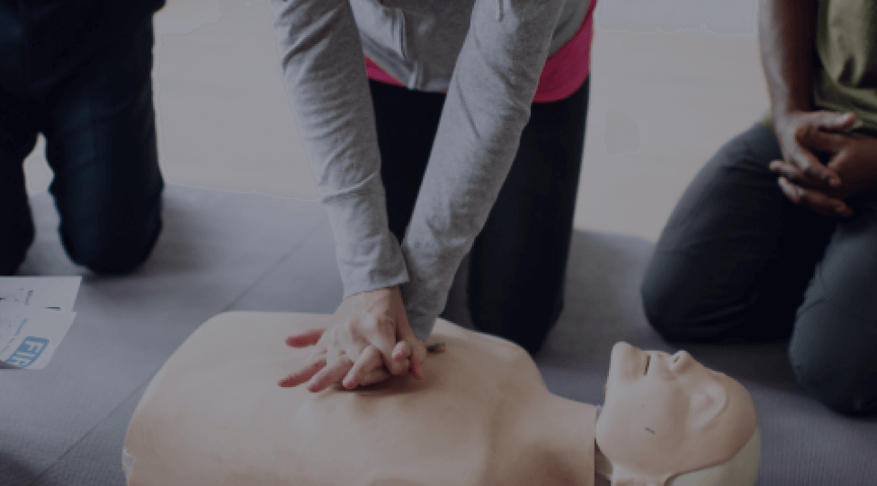 Оказание первой помощи при занятиях фитнесом и спортом – требование профстандарта «Тренер»