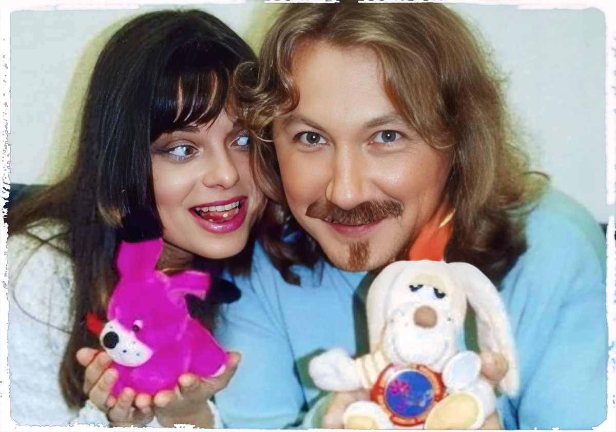 Эта пара была символом романтики 90-х. Казалось, их счастье и творческий союз будут вечными, но жизнь распорядилась иначе.