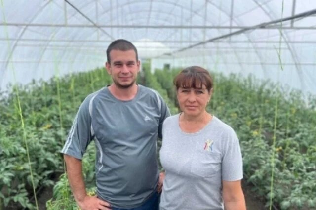    Может ли работающий заключить социальный контракт?