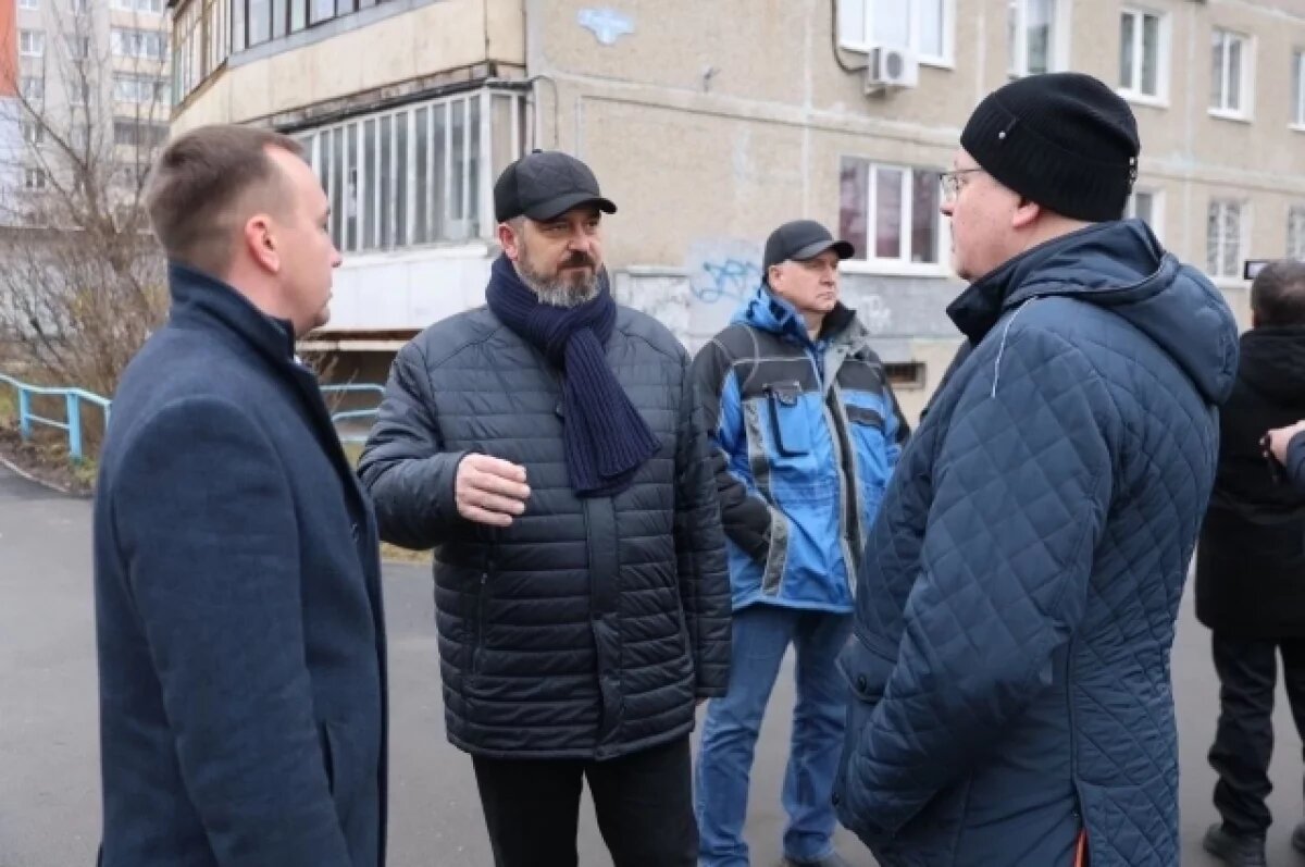    23 проезда и 13 тротуаров проверил мэр Дзержинска Михаил Клинков