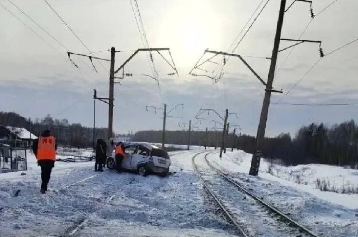    Два человека погибли в результате ДТП с поездом в Алтайском крае