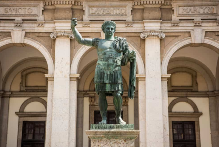 Статуя императора Константина