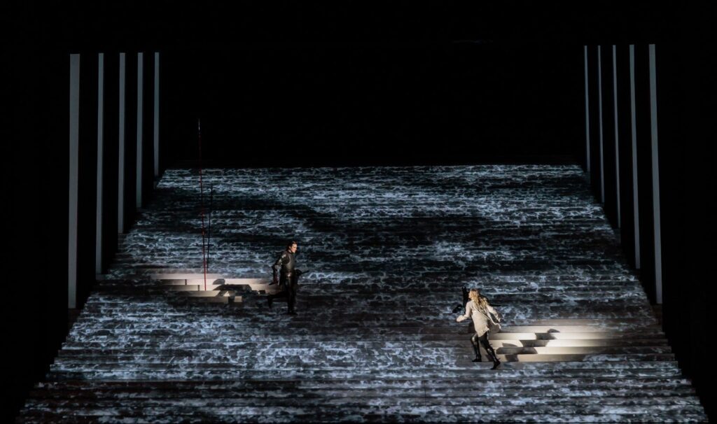    Фото предоставлены пресс-службой театра. Фотограф Александр Иванишин Источник фото: Театр To Go