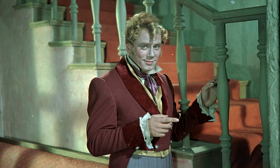 Игорь Горбачев в роли Хлестакова в "Ревизоре" (1952)