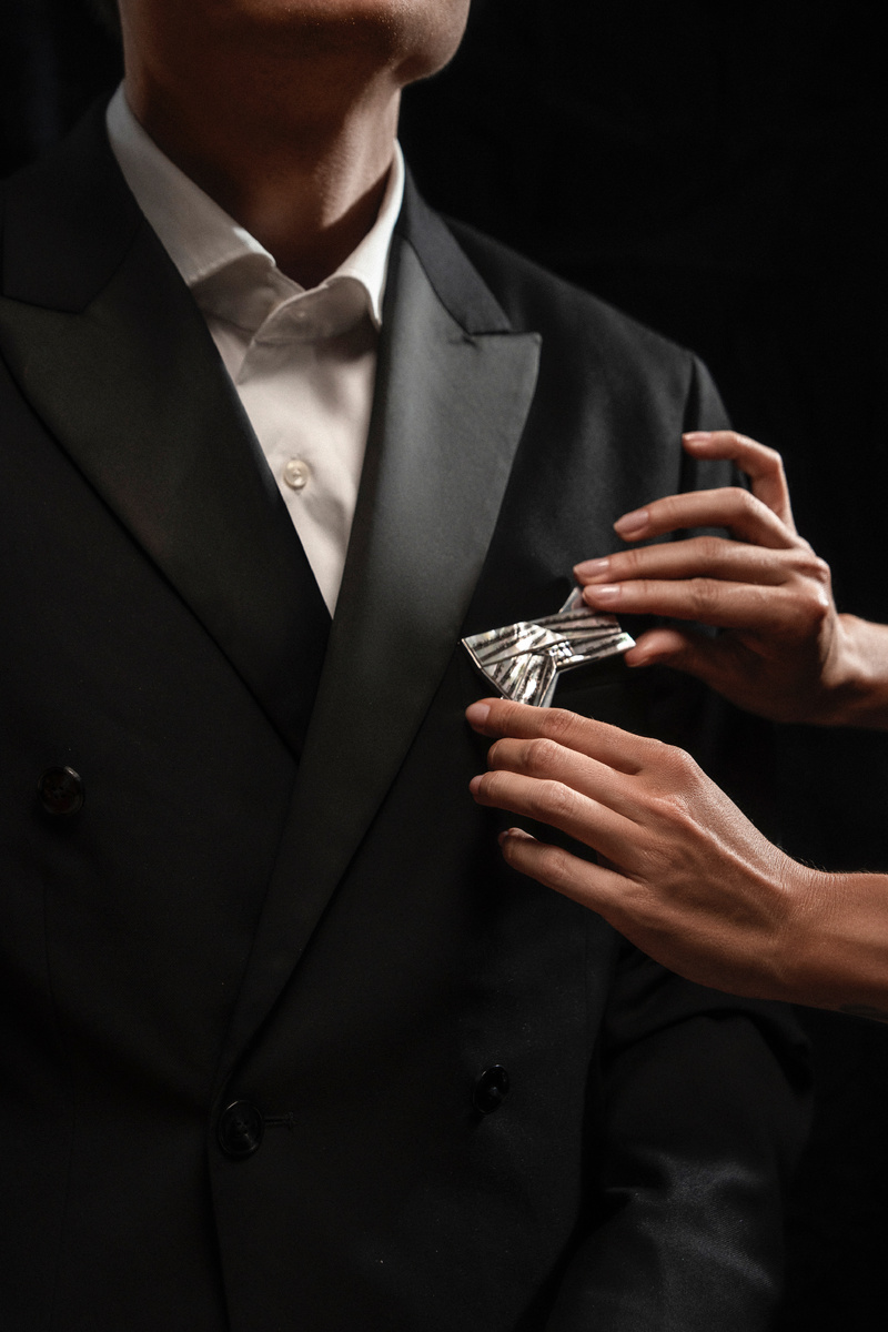 Брошь "Ноты незавершенной симфонии"