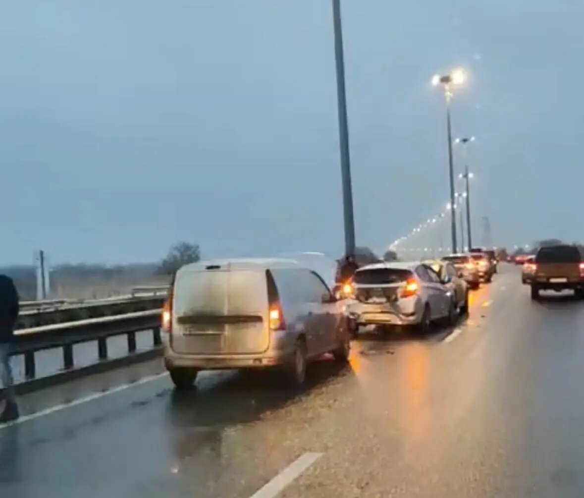    Фото: скриншот видео в телеграм-канале Мегаполис | ДТП и ЧП | Санкт-Петербург | Питер