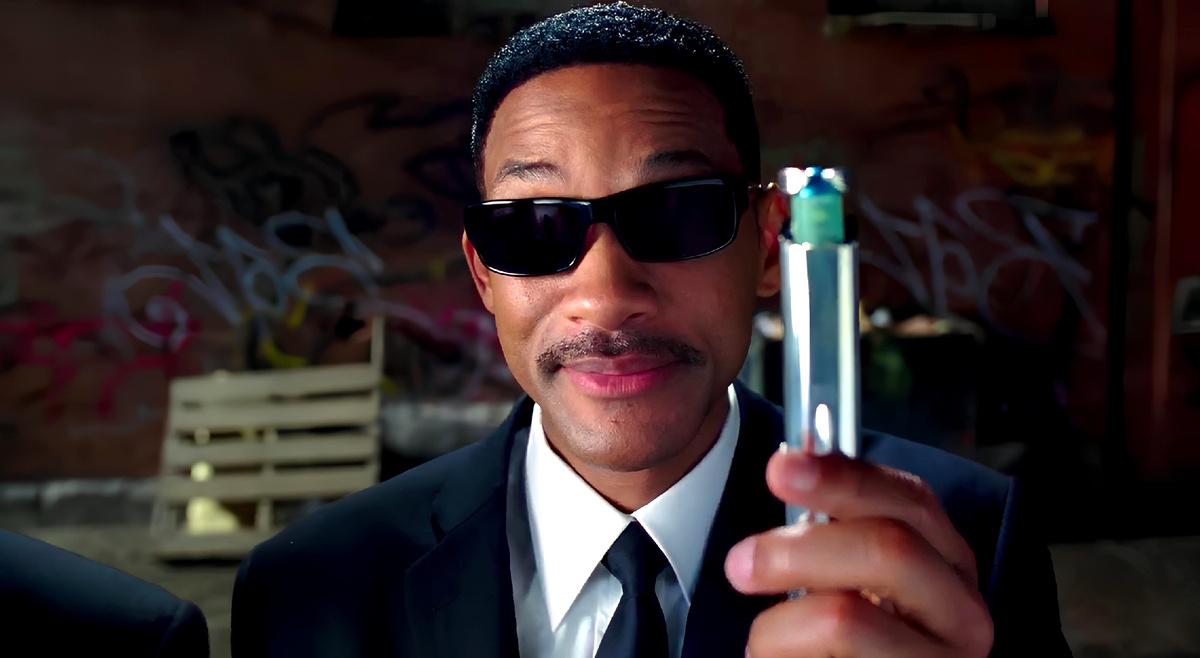 ©️ Кадр из серии фильмов «Люди в черном», Men in Black, 12+