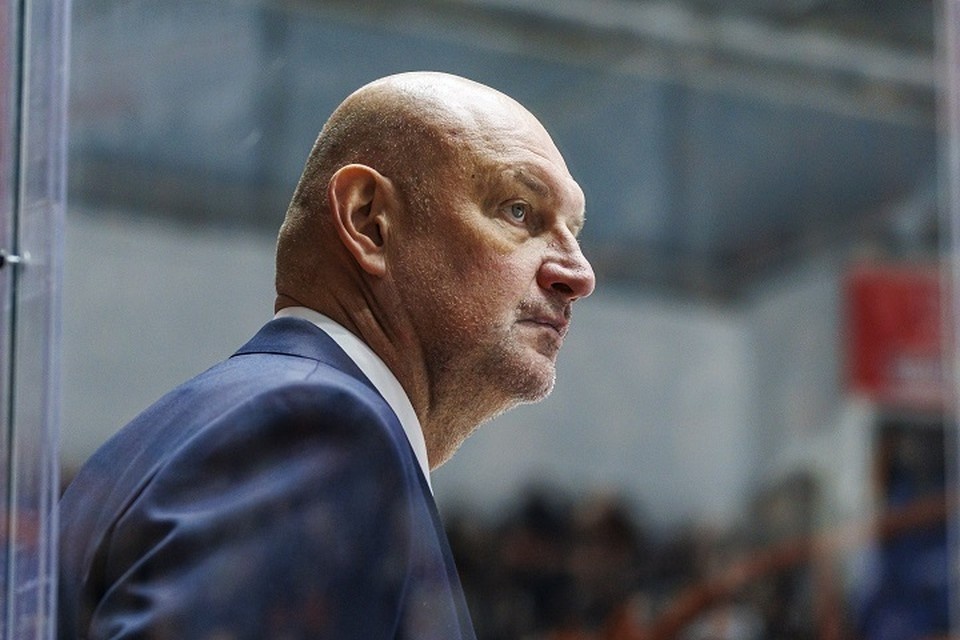    Александр Андриевский устремлен в плей-офф. Фото: ХК «Амур»