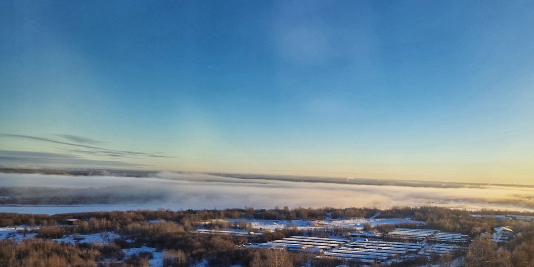 Морозный туман над рекой