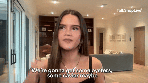 Мы возьмем устриц и может немного икры. 