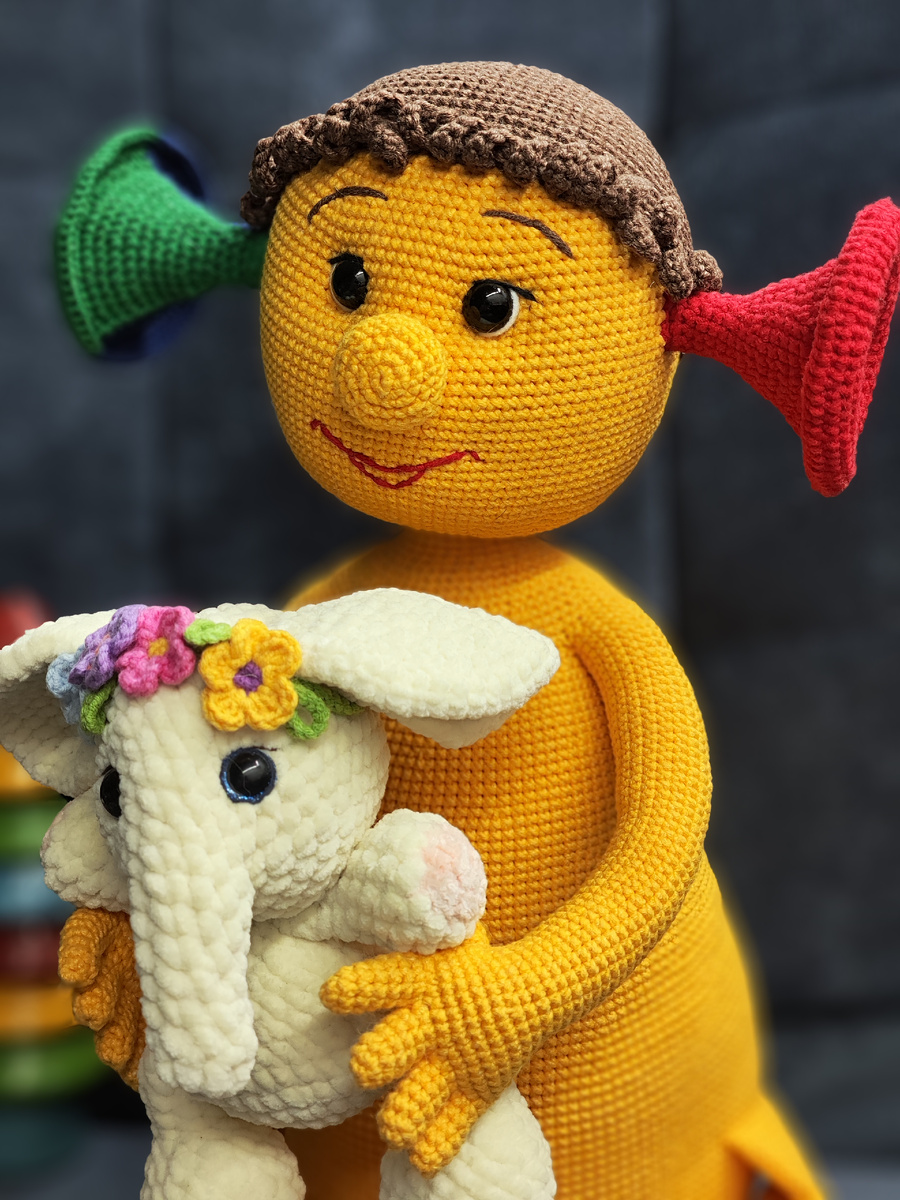 Звуковичок. Вязаная логопедическая игрушка. Фото автора 2.