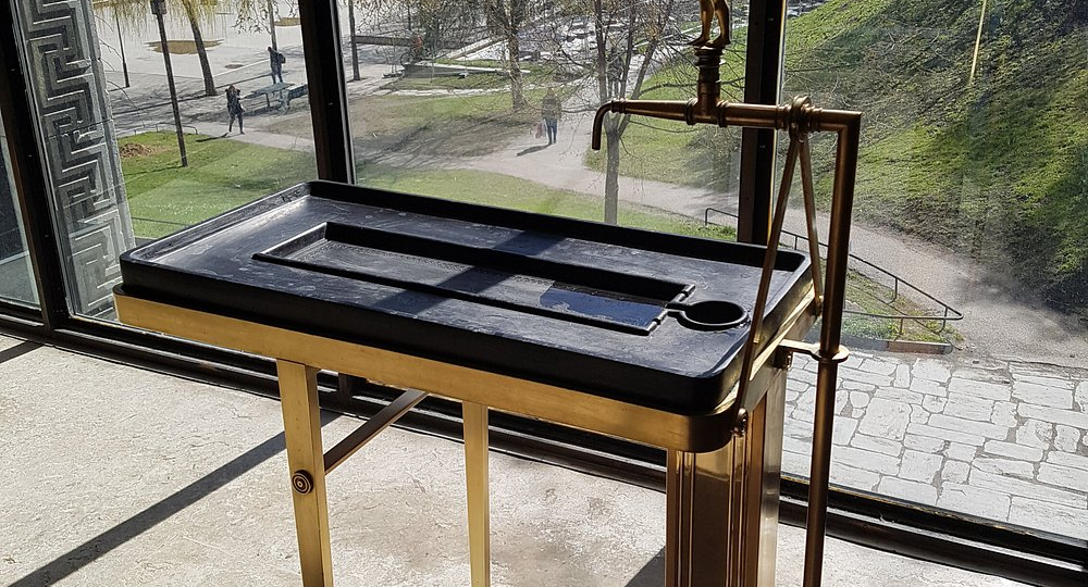 Питьевые фонтаны Стокгольмской библиотеки.