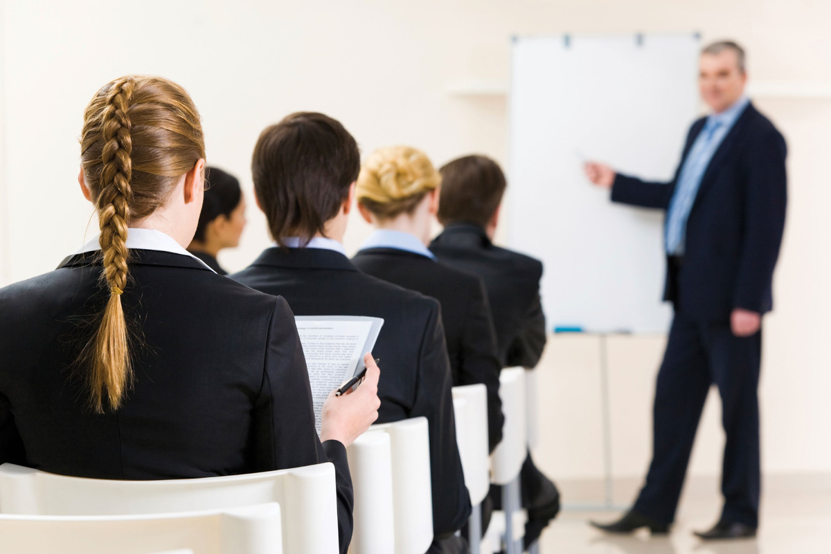 Переподготовка и обучение специалистов