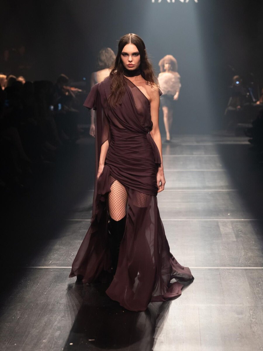    модный дом YANA, Яна Расковалова, Даниил Берг, YANA показ, YANA новая коллекция