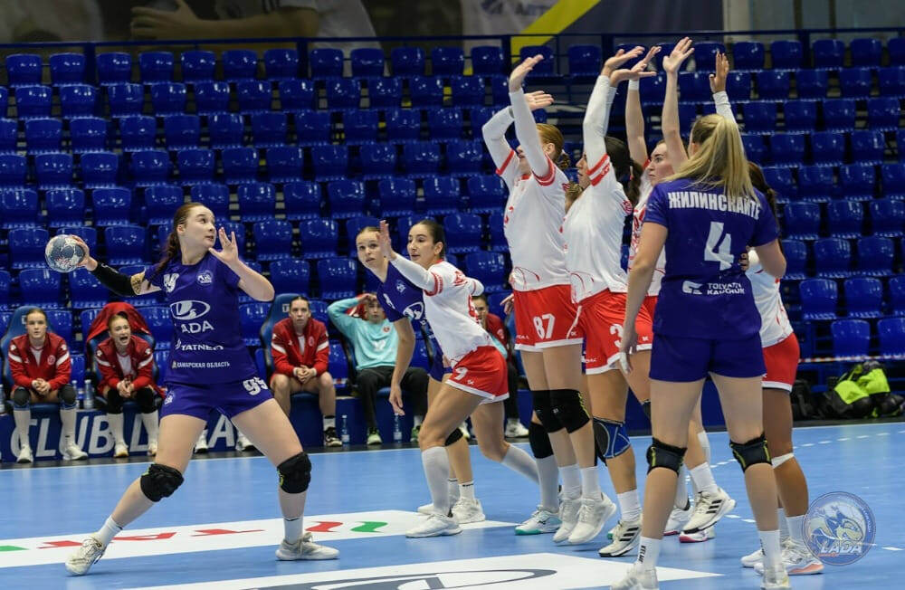    Матч между "Ладой" и "Астраханочкой" станет одним из самых интересных в Суперлиге