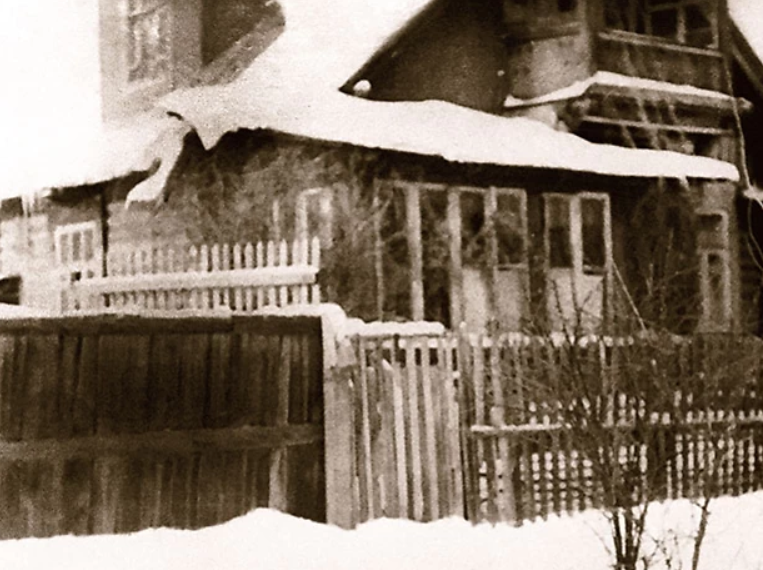 Школа в Инте, где учился Евгений Урбанский