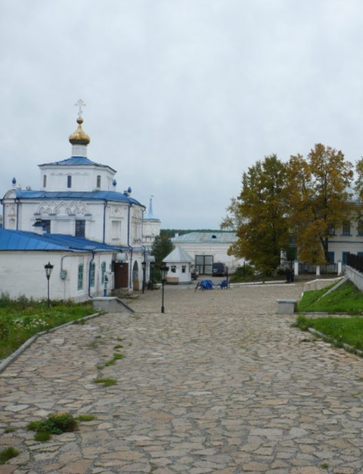 Верхотурский Николаевский монастырь. Надвратная церковь Симеона и Анны.