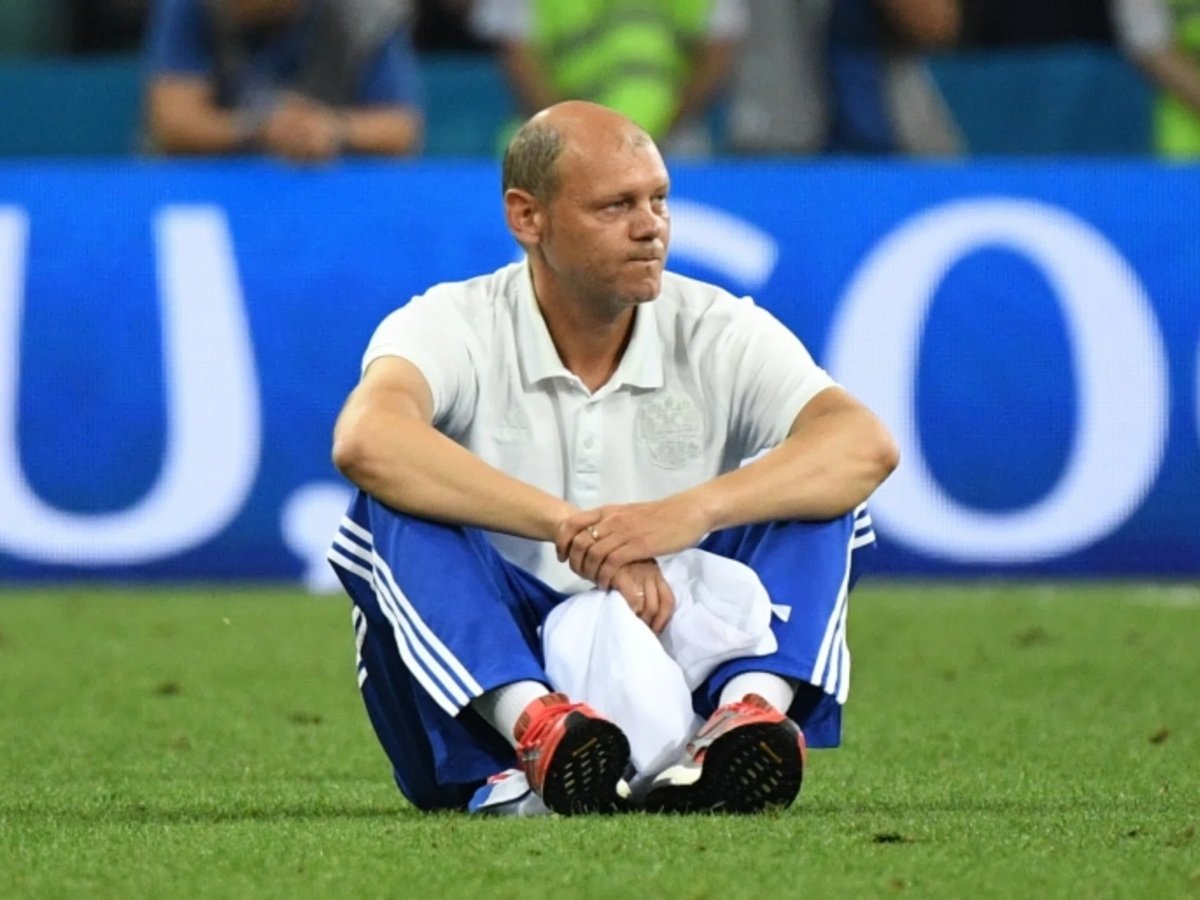     Биография Мирослава Ромащенко, покинувшего пост тренера «Урала»