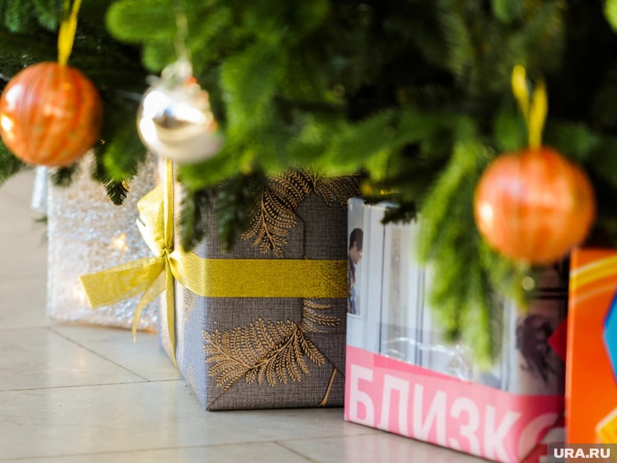     Стихотворения и традиции, связанные с празднованием Нового года, нужны для создания атмосферы праздника