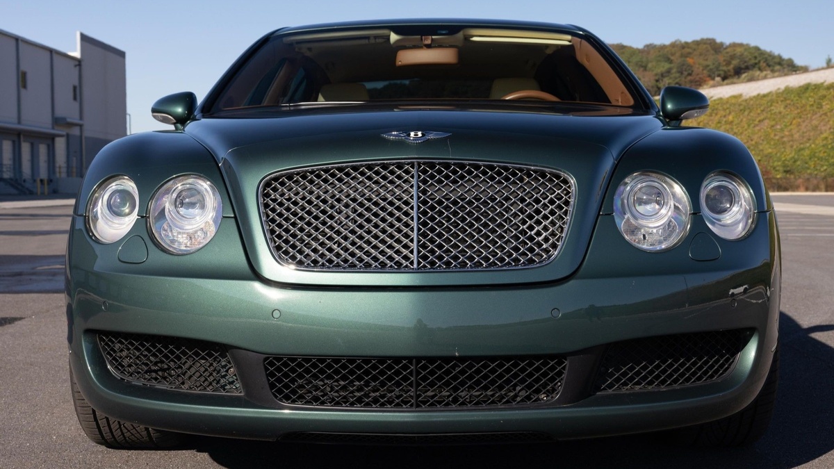Bentley Continental Flying Spur 2006 года
