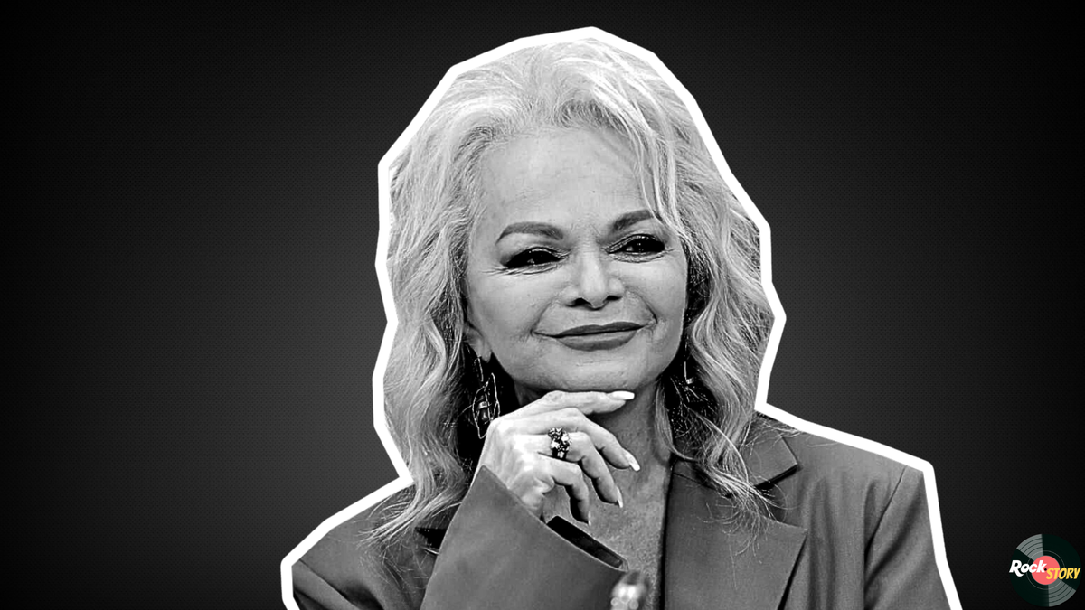 На фотографии: Лариса Долина 