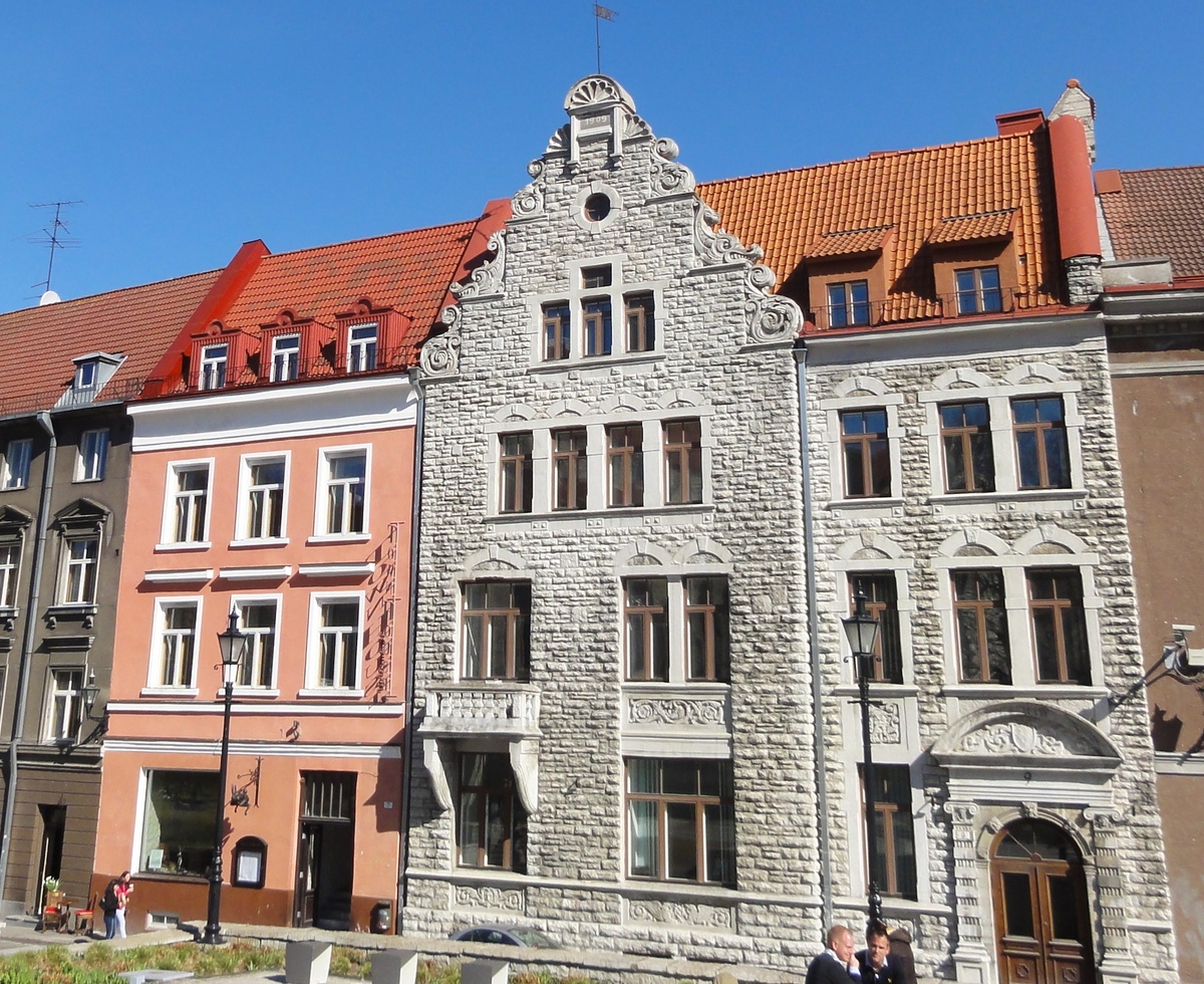 Здание киностудии на улице Харью, д. 9