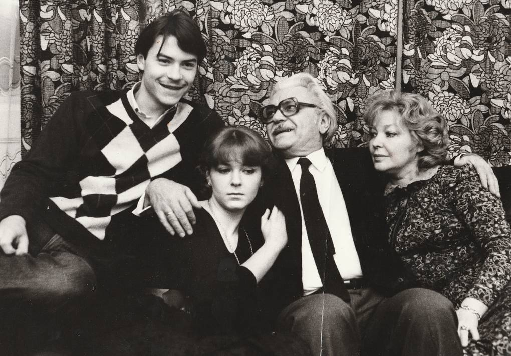 Сергей Бондарчук и Ирина Скобцева с детьми \ Фото из открытых источников