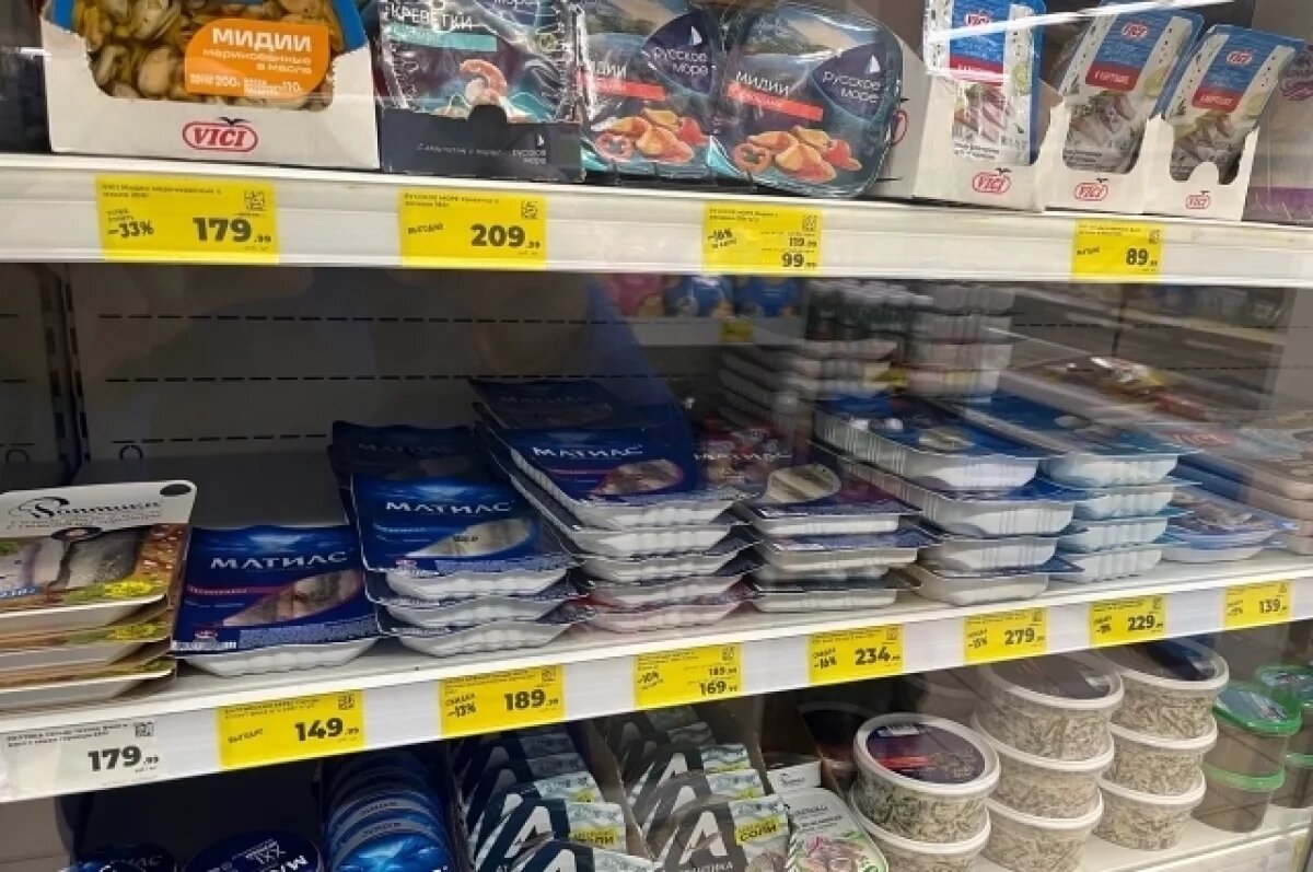    Волгоградцы потратили 269 млрд рублей на продукты и напитки