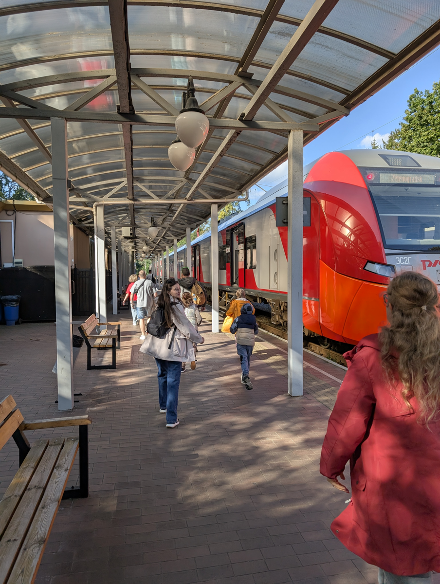 поезд нас ожидает