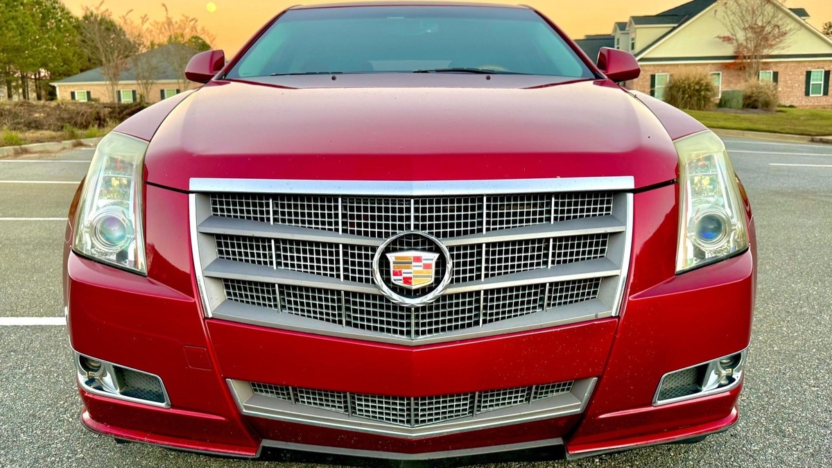 Cadillac CTS Sport Wagon 2010 года