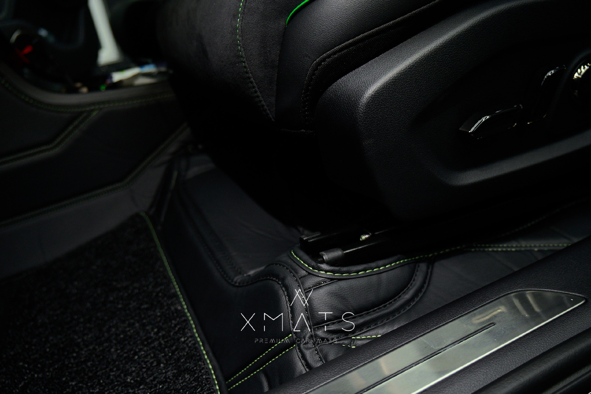 Коврики из экокожи в салон Voyah Free