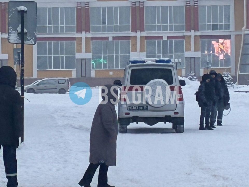    Правоохранительные органы на бийском автовокзале. Источник: t.me/bskgram