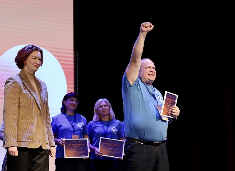    Волонтёров Сургутского района наградили на фестивале «Добрый район»