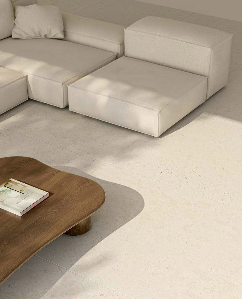 Интерьеры с белым керамогранитом Lumen из коллекции Elementae от Ariostea