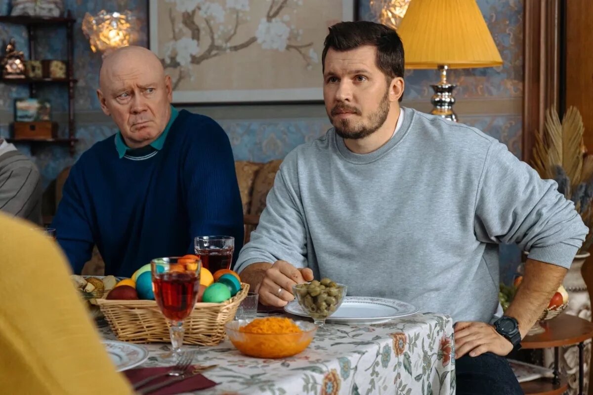    Тюменский актер Сергей Канаев снялся в новом сезоне сериала «Праздники»