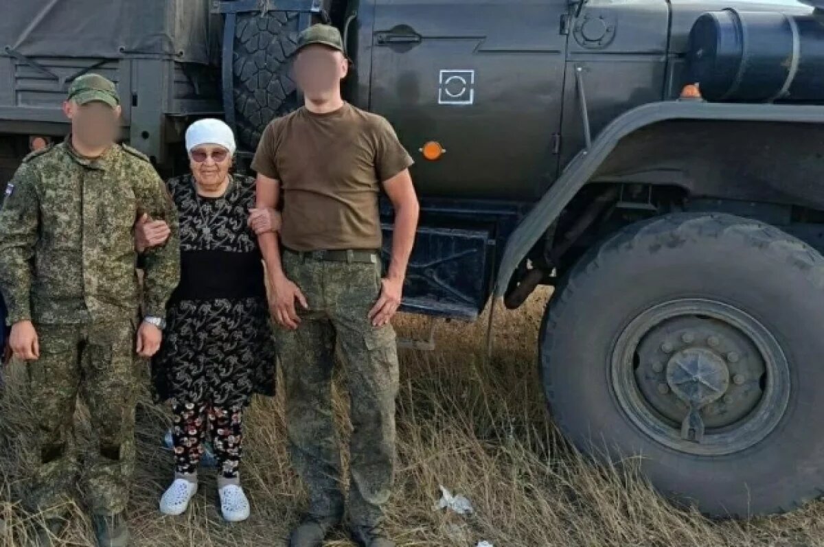    Бойцы в зоне проведения СВО называют Веру Хамитову бабушкой и мамой