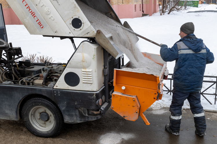    Средняя зарплата у водителей и механизаторов предприятий составляет 113 тыс. рублей и 120 тыс. рублей соответственно, у рабочих — 75 тыс. рублей.   
Фото:  kzn.ru