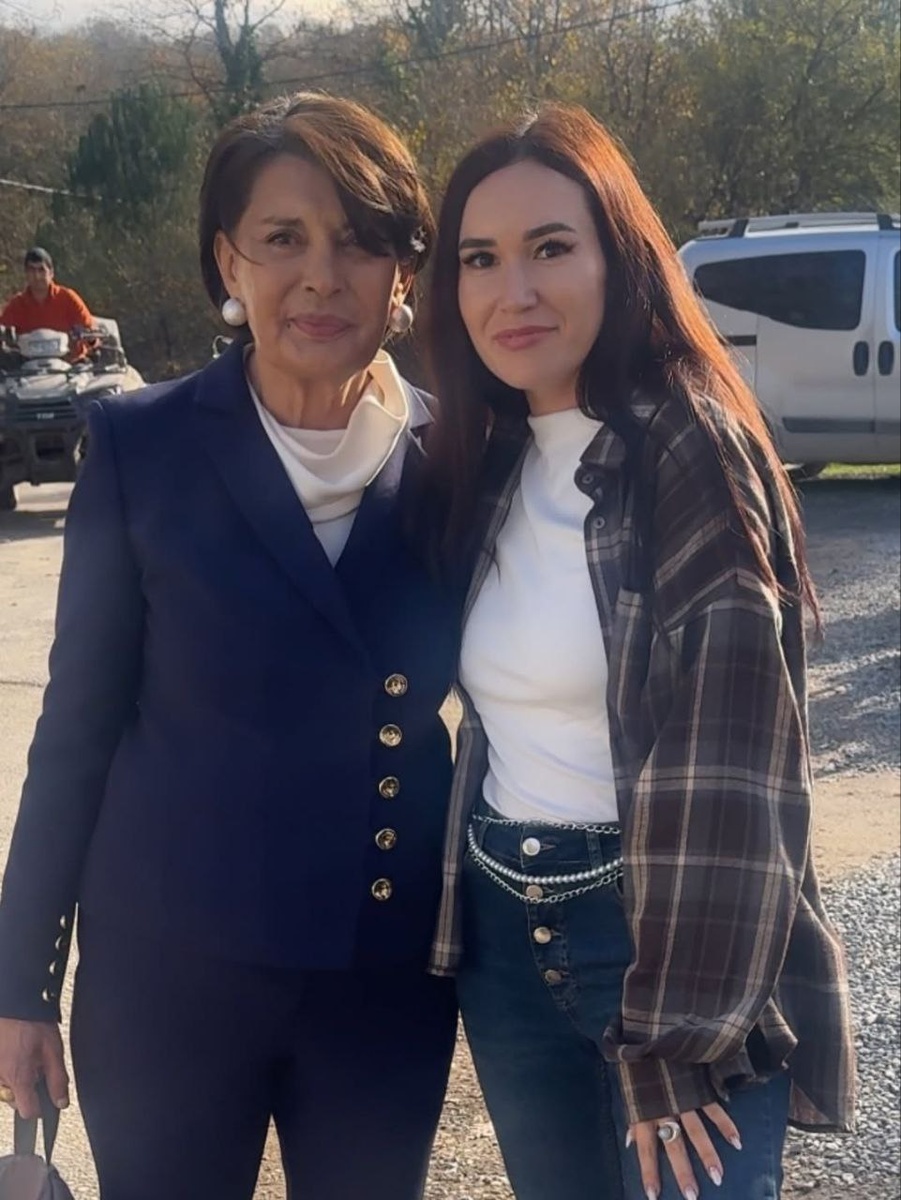 ❤️ с Фиген (буду писать имена актеров из сериала)