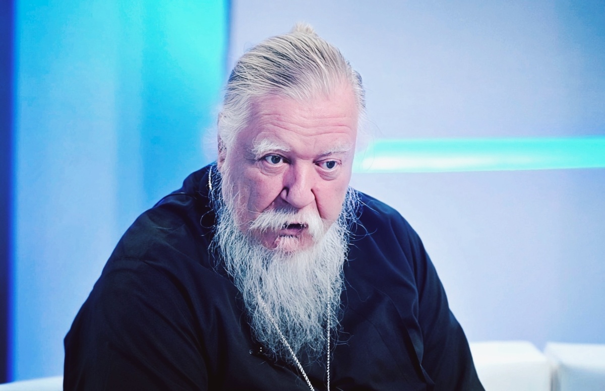 Димитрий Смирнов (07.03.1951 — 21.10.2020 гг.) — протоиерей, церковный и общественный деятель.