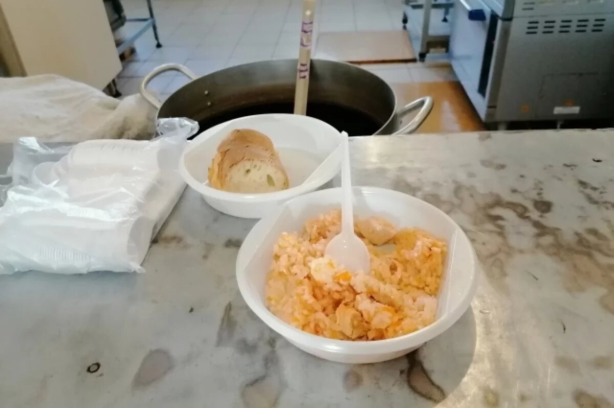    На хлебе и макаронах.