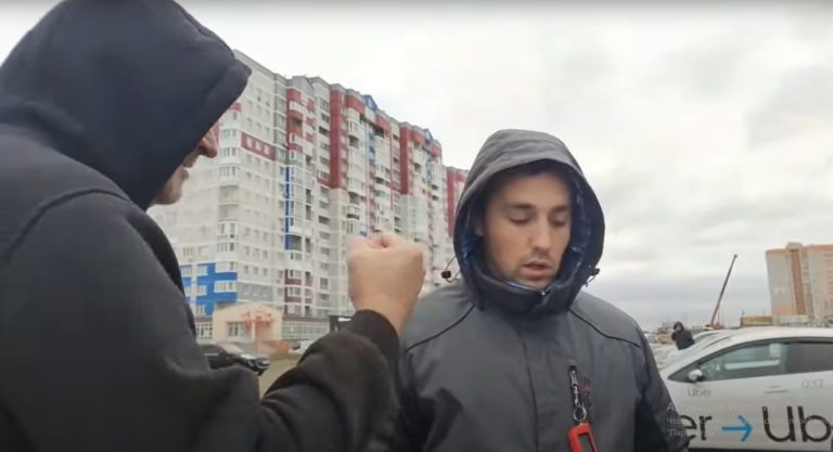 Брянских таксистов Яндекса призвали 15 декабря забить на перевозки