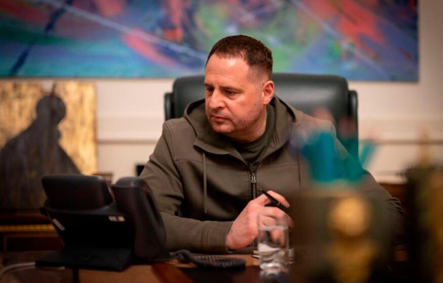    В Верховной Раде призвали к чистке во власти после отставки Ермака: «"Слуги народа" солидарны»