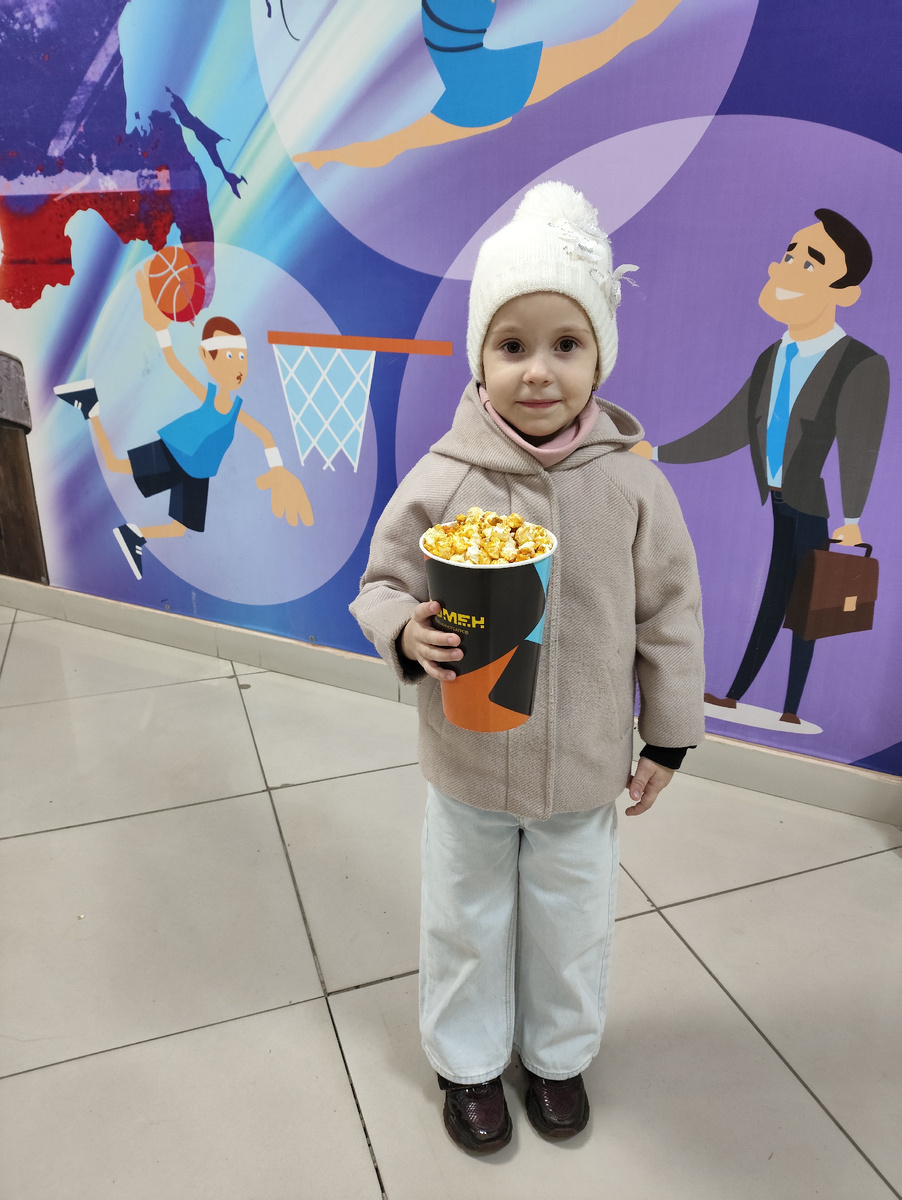 Попкорн создает особую атмосферу при посещении кинотеатра