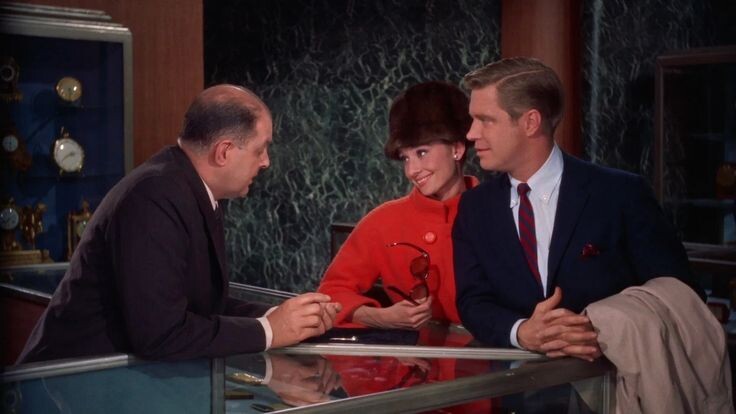 Источник: кадр из фильма «Завтрак у Тиффани», сцена в магазине Tiffany & Co