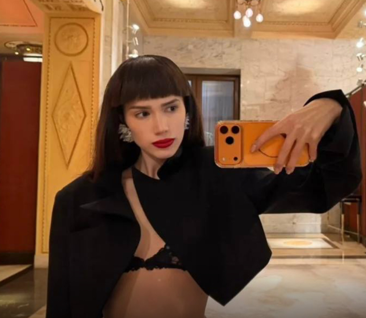     Алина Загитова. Фото: Instagram (Запрещён в РФ) @azagitova