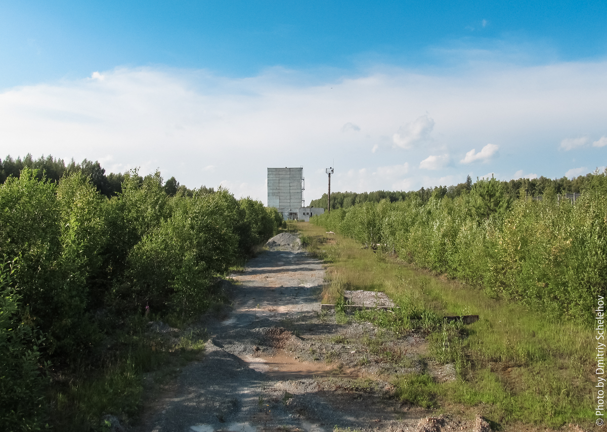 Вот оттуда, от Сооружения 1 мы только что пришли